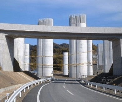 道路・橋梁などに関する工事（舗装、橋梁、トンネル、擁壁などの構造物の工事）